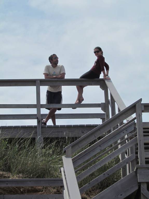 Com a Bebel, no alto de praia em Cape Cod, litoral sul de Massachusetts, nos Estados Unidos